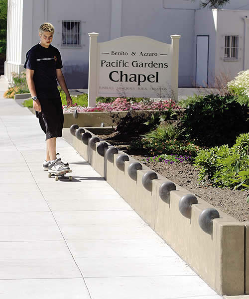 Tom Ralston, Decorative Concrete Wall